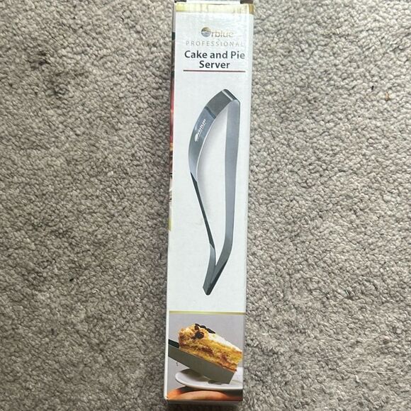 Orblue Professional Cake and Pie Stainless Steel Server! - Picture 9 of 10